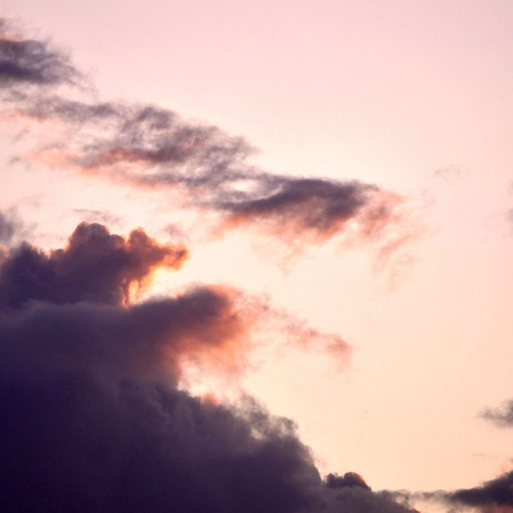 moln i solnedgång